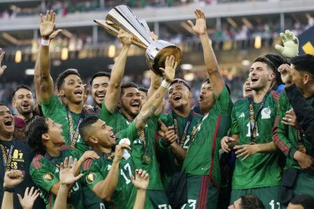 L'equipe Du Mexique Fête Sa 9e Victoire à La Gold Cup De La Concacaf • ©ashley Landis / Appartager :