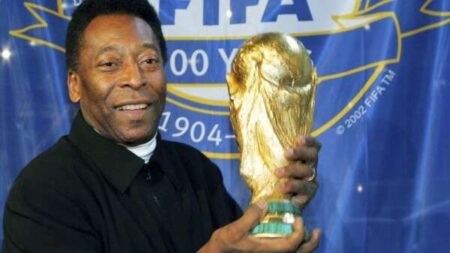 Pelé est le seul footballeur à avoir été champion du monde à trois reprises. © Maxppp - M. Terzzini