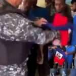 Le bicolore haïtien déchiré par un militaire dominicain, l'ex-PM Claude Joseph dénonce un acte raciste - République Dominicaine