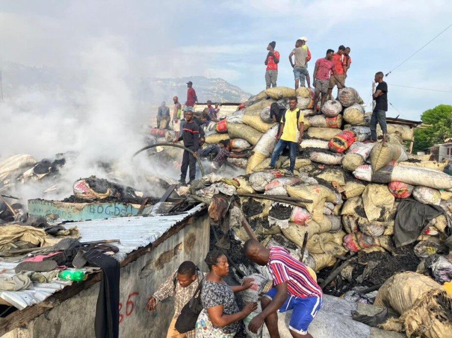 Pétion-Ville: Incendie au marché "Shada" - Actualités